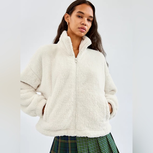 Aritzia Sunday Best Mock Neck Fuzzy Zip Up size XS - Picture 3 of 3